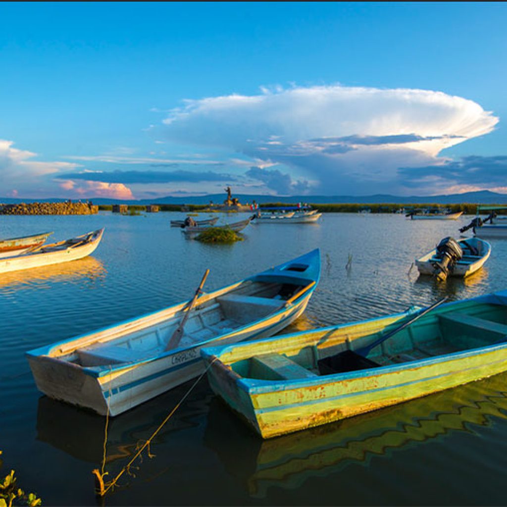 chapala tour; lago de chapala tour; lake chapala tour; que hacer en chapala; what to do in chapala; ajijic tour; que hacer en ajijic; what to do in ajijic; galerias en ajijic; que hacer cerca de guadalajara; what to do nearby guadalajara;