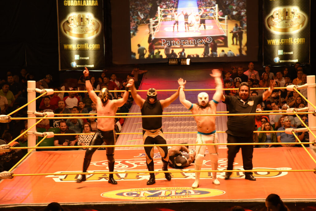 Tour Lucha libre en Guadalajara actividad por la noche